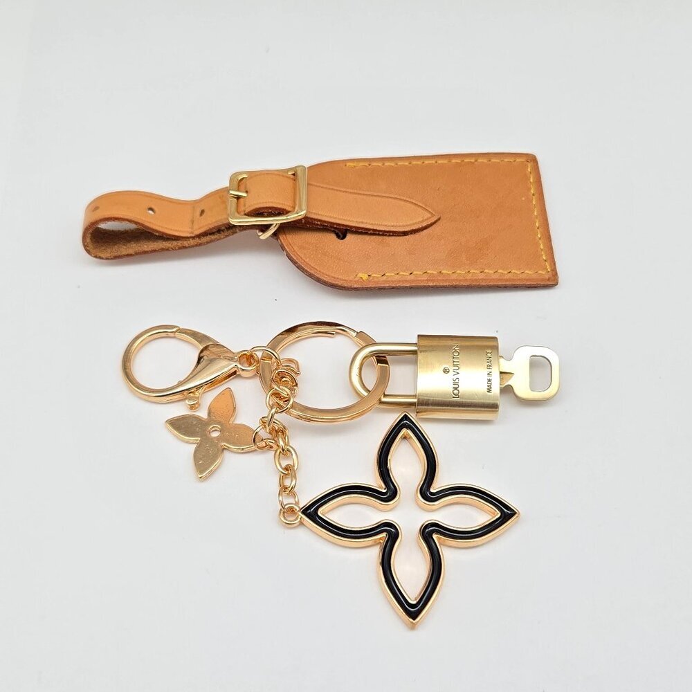 Authentic Louis Vuitton Luggage Nametag and Gold Padlock with Unbranded Keycharm - Picture 8 of 8
